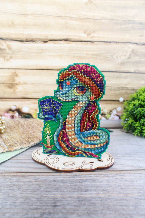 Snake Cross Stitch Kit with Pattern and Threads, MP Studia, Aida Fabric, Cotton Floss, Needle, Green and Gold Design