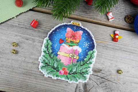 Christmas Cross Stitch Kit with Squirrel Ornament Design, 10 x 9 cm, Aida Fabric, MP Studia, Beginner-Friendly Holiday Craft