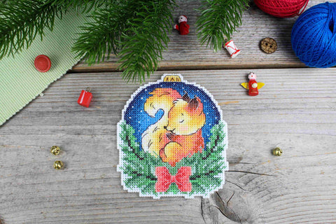 Christmas Cross Stitch Kit with Squirrel Ornament Design, 10 x 9 cm, Aida Fabric, MP Studia, Beginner-Friendly Holiday Craft