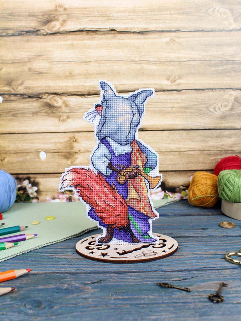 Cross Stitch Kit with Fox Alice Design, 17 x 10 cm, 14 Count Plastic Canvas, 22 Colors, MP Studia