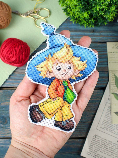 Cross Stitch Embroidery Kit for Kids, Nežiniukas Design, 14 Count Plastic Canvas, 13 x 9 cm, Wooden Stand, MP Studia