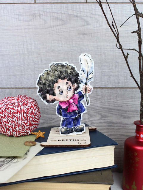 Cross Stitch Kit “Writer” 12 x 9 cm, 14-Count White Plastic Canvas, 17 PNK Kirov Thread Colors, Needle, Wooden Stand & Makosh Pattern