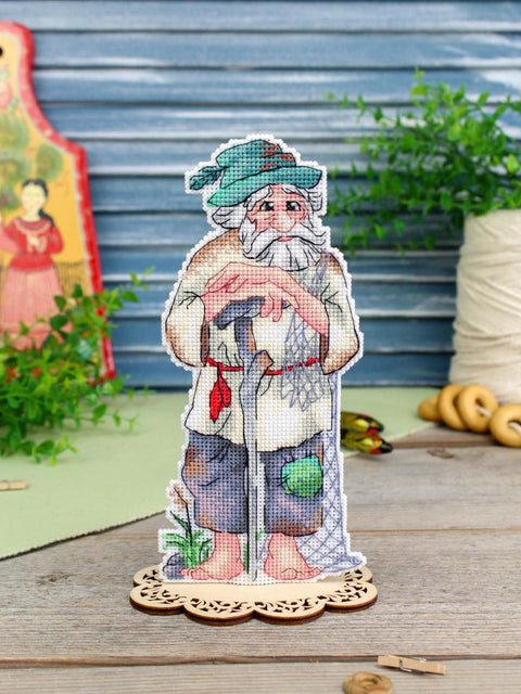 Cross Stitch Kit “Old Fisherman” on 14 Count Plastic Canvas, 20 x 9 cm, MP Studia, 22 Kirov Thread Colors