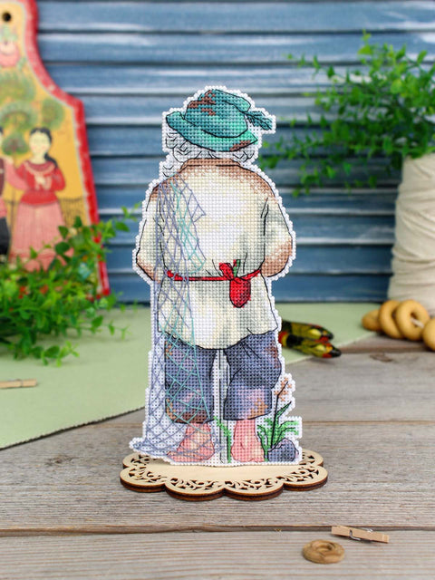 Cross Stitch Kit “Old Fisherman” on 14 Count Plastic Canvas, 20 x 9 cm, MP Studia, 22 Kirov Thread Colors