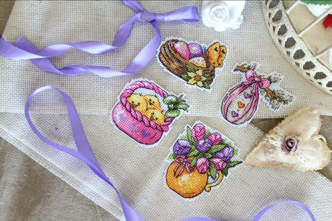 Cross Stitch Magnet Kit, Chicks by Willow, Aida 14 Plastic Canvas, MP Studia Embroidery Set