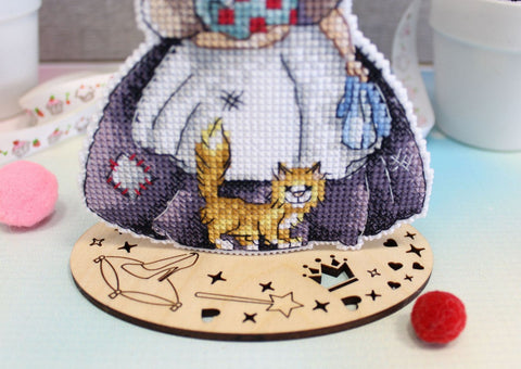 Glass Slipper Cross Stitch Kit – Aida Canvas, Cotton Threads, Needle, Pattern & Instructions, MP Studia, Blue and Silver Tones