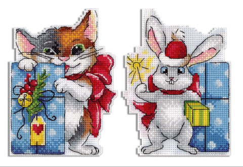 Christmas Cross Stitch Embroidery Kit, Gift Opening Design, MP Studia, Color Chart, Fabric, Threads, Needle and Instructions
