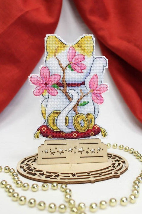 Maneki Neko Cross Stitch Kit, Colorful Japanese Design, Aida Canvas, Cotton Threads, MP Studia, Beginner-Friendly Craft Set