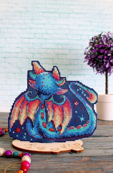 Cross Stitch Kit on Plastic Canvas, Twilight Dragon Design, MP Studia, 15 x 12 cm, Embroidery Supplies and Instructions