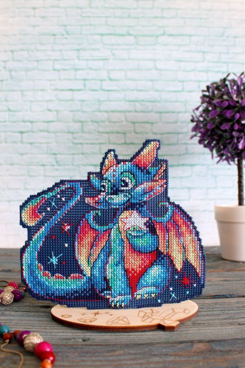 Cross Stitch Kit on Plastic Canvas, Twilight Dragon Design, MP Studia, 15 x 12 cm, Embroidery Supplies and Instructions
