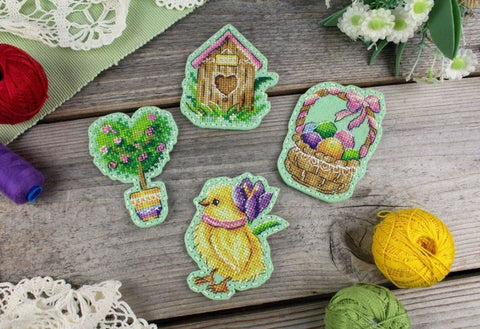 Cross Stitch Embroidery Kit for Spring-Themed Badges and Magnets, MP Studia, Beginner-Friendly Craft Set for Accessories and Home Decor