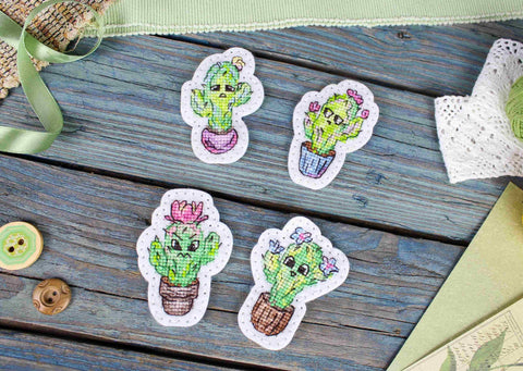 Cross Stitch Kit with Emotional Cactus Motifs for Pins and Magnets, 7 × 5 cm, MP Studia, Beginner-Friendly DIY Craft