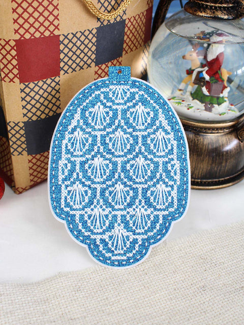 Cross Stitch Kit for Christmas Tree Ornament, Winter Pine Cone Design, 14 x 10 cm, MP Studia