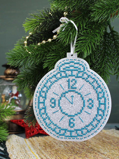 Cross Stitch Kit Nearly Midnight New Year Ornament, MP Studia, 13×11 cm Christmas Holiday Decoration DIY Craft Set