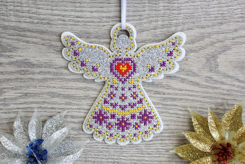 Felt Angel Sewing Kit, Christmas Tree Ornament Craft, MP Studia Embroidery Kit with Thread, Needle, Instructions and Hanging Cord