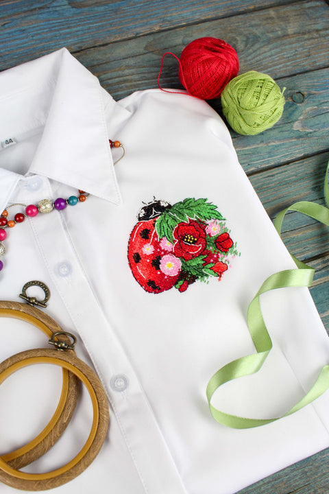 Cross Stitch Kit with Water-Soluble Canvas, Flower and Ladybug Motif, 9x9 cm, MP Studia, Embroidery Threads and Needle