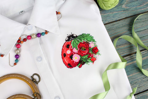 Cross Stitch Kit with Water-Soluble Canvas, Flower and Ladybug Motif, 9x9 cm, MP Studia, Embroidery Threads and Needle