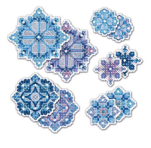 Snowflakes Decorations cross stitch kit by RIOLIS Ref. no.: 1889AC