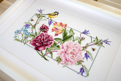 Spring Flowers SBA2359 - Cross Stitch Kit