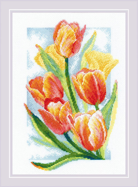 Spring Glow. Tulips. Cross Stitch kit by RIOLIS Ref. no.: 2191