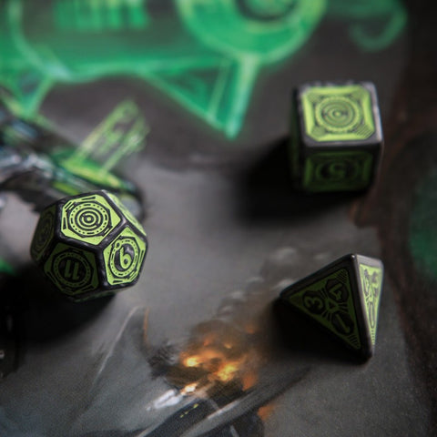 Starfinder Against The Aeon Throne Dice Set gray and green