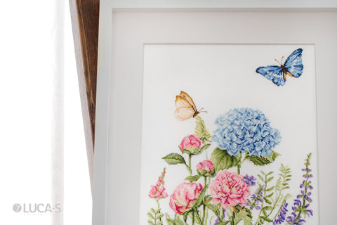 Summer Flowers and Butterflies SB2360 - Cross Stitch Kit