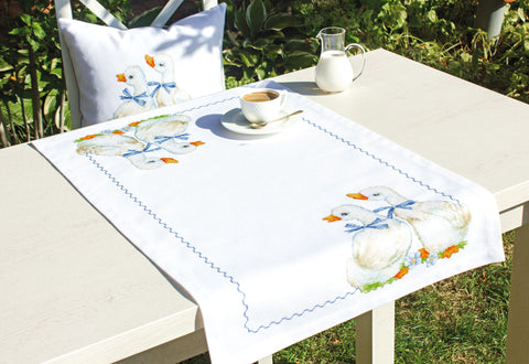 Table Topper SFM004 - Cross Stitch Kit