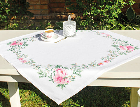 Table Topper SFM008 - Cross Stitch Kit