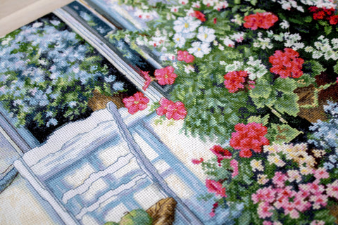 Terrace with Flowers SBU4017 - Cross Stitch Kit