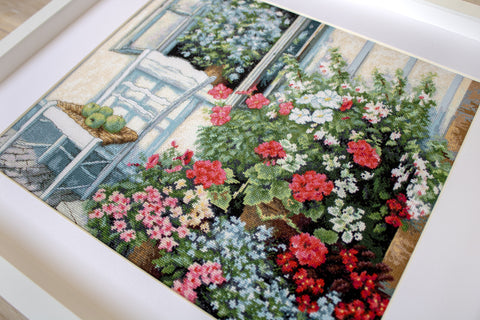 Terrace with Flowers SBU4017 - Cross Stitch Kit