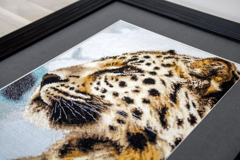 The Leopard SBU4006 - Cross Stitch Kit