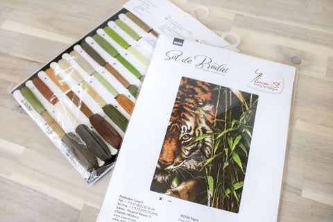 The Tiger SB2356 - Cross Stitch Kit