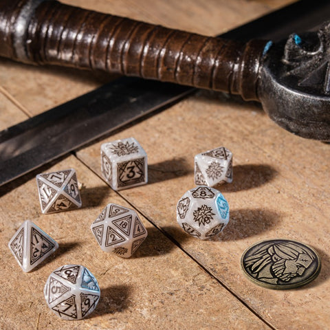 The Witcher Geralt Dice Set pearl and brown