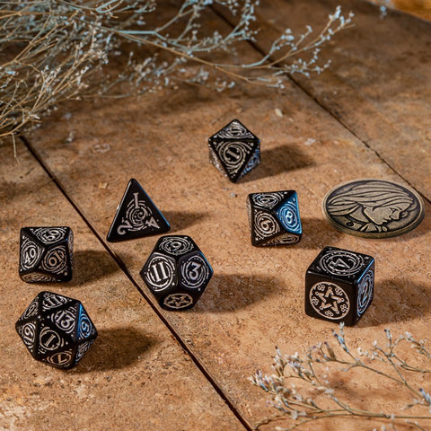 The Witcher Yennefer The Obsidian Star Dice Set black and silver