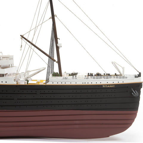 TITANIC - Quality Scale Model Kit by OcCre - 1:300