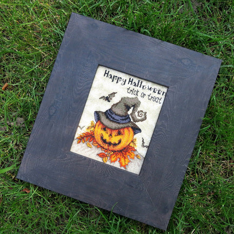 Trick or Treat SLETI956 - Cross Stitch Kit