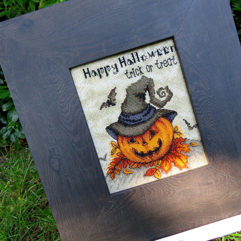 Trick or Treat SLETI956 - Cross Stitch Kit