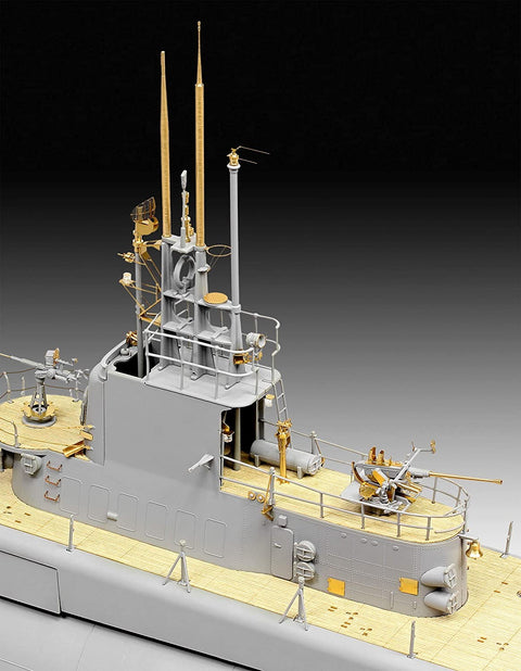 US Navy Submarine Gato Class - Plastic Modelling Kit By Revell