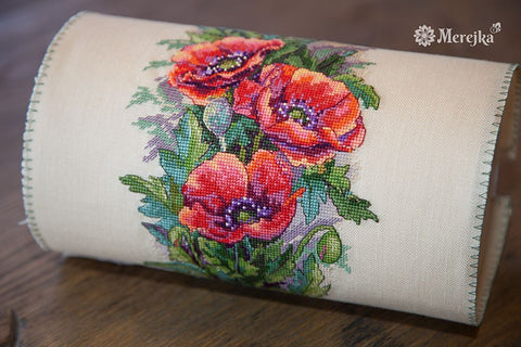 Vintage Poppies (Cappucino AIDA) SK81A cross stitch kit by Merejka