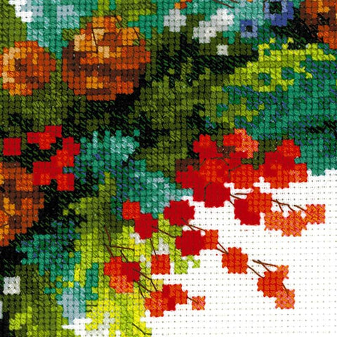 Wreath with Blue Spruce - Cross Stitch Kit from RIOLIS Ref. no.:1603