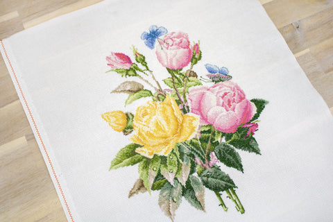 Yellow Roses And Bengal Roses SBU4003 - Cross Stitch Kit