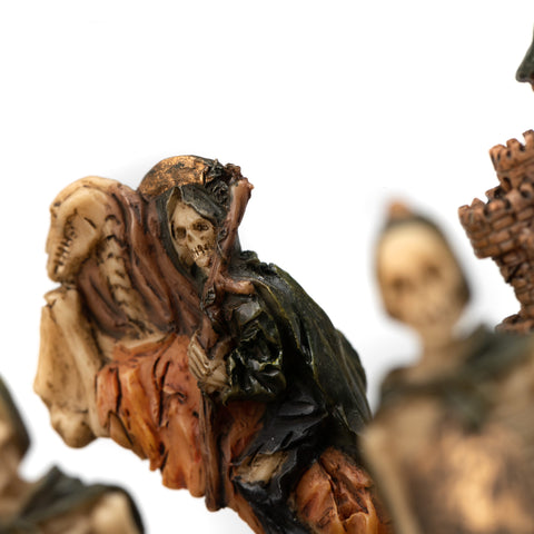 ZOMBIE SET: Handpainted Chess with Briar Erable Wood Chessboard