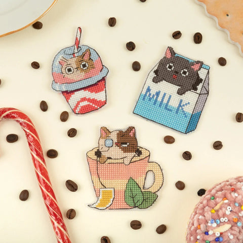 Cat Cross Stitch Kit for Small Decorations, Multicolor Design, PANNA KLART